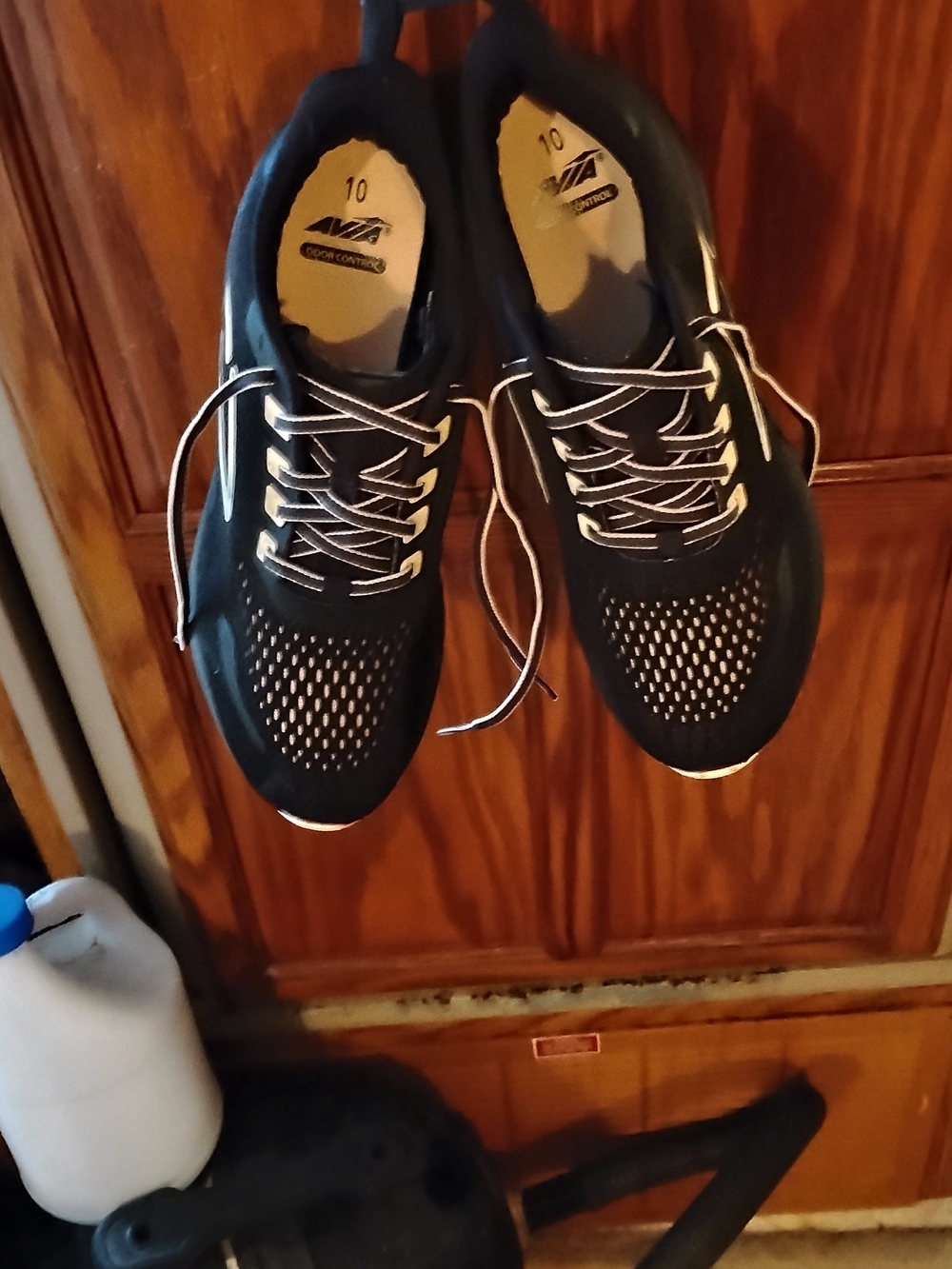 Avia Black and White Women's Athletic Sneakers